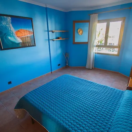 Pensión Lobos Paradise Surf Camp Corralejo