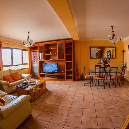 Pensjonat Lobos Paradise Surf Camp Corralejo